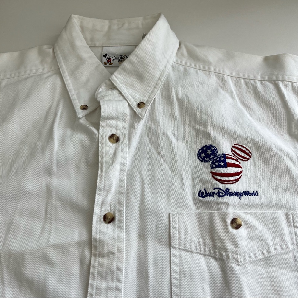 Walt Disney World Men’s Short‎ Sleeve Button Down White Canvas USA Large vintage
